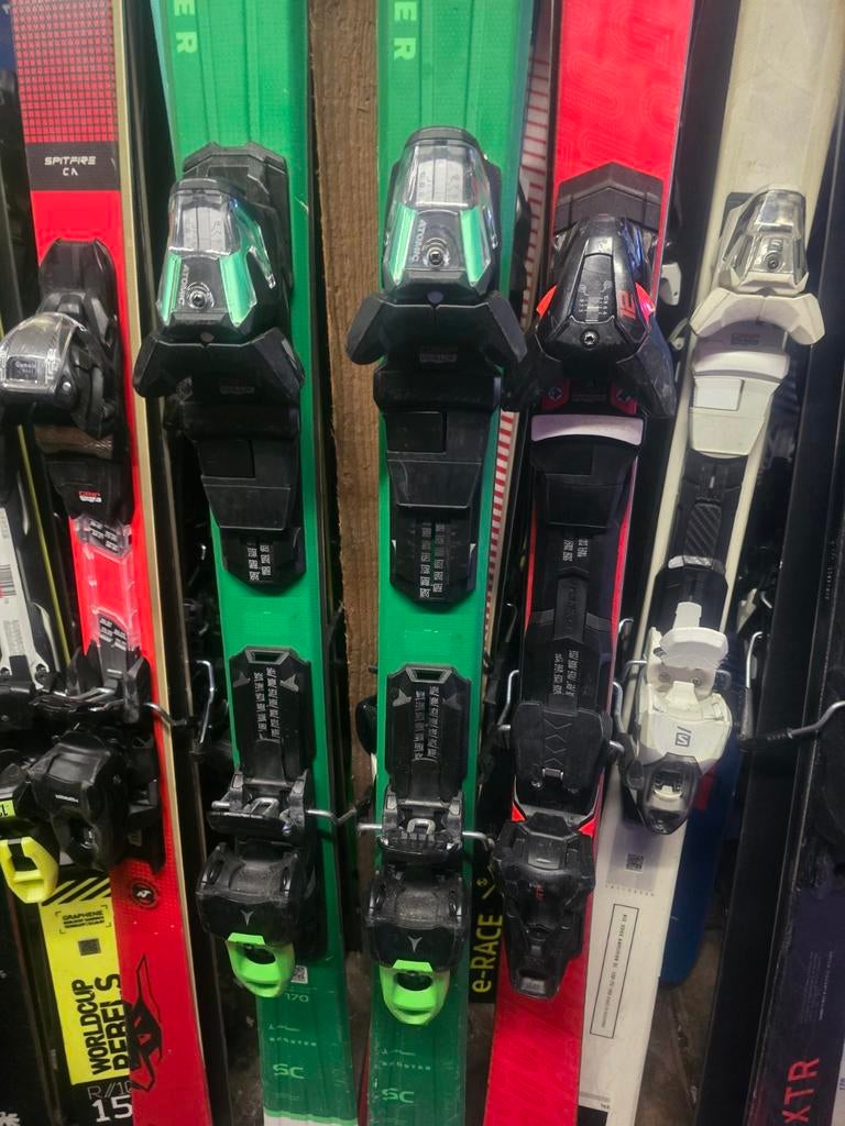 ATOMIC REDSTER SC SLALOM CARVER, 160 tot 180 cm, Ophalen of Verzenden, Zo goed als nieuw, Carve