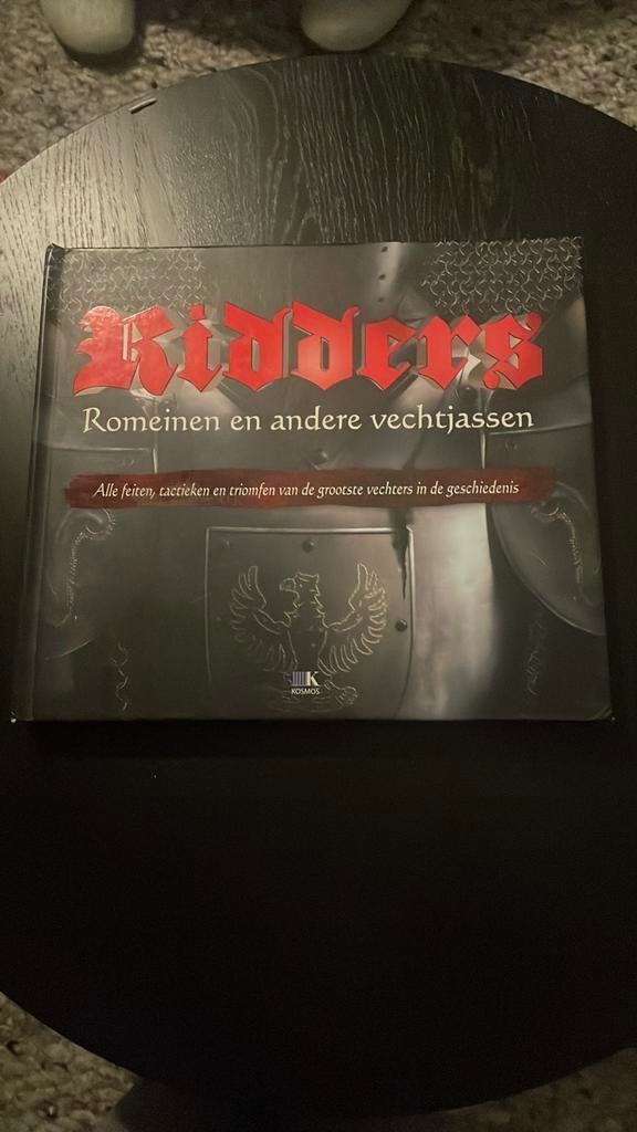 J. Harpur - Ridders, Romeinen en andere vechtjassen, Non-fictie, J. Harpur, Ophalen of Verzenden, Zo goed als nieuw