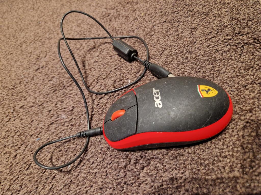Muis Acer Ferrari, Computers en Software, Ophalen, Muis, Gebruikt, Bedraad