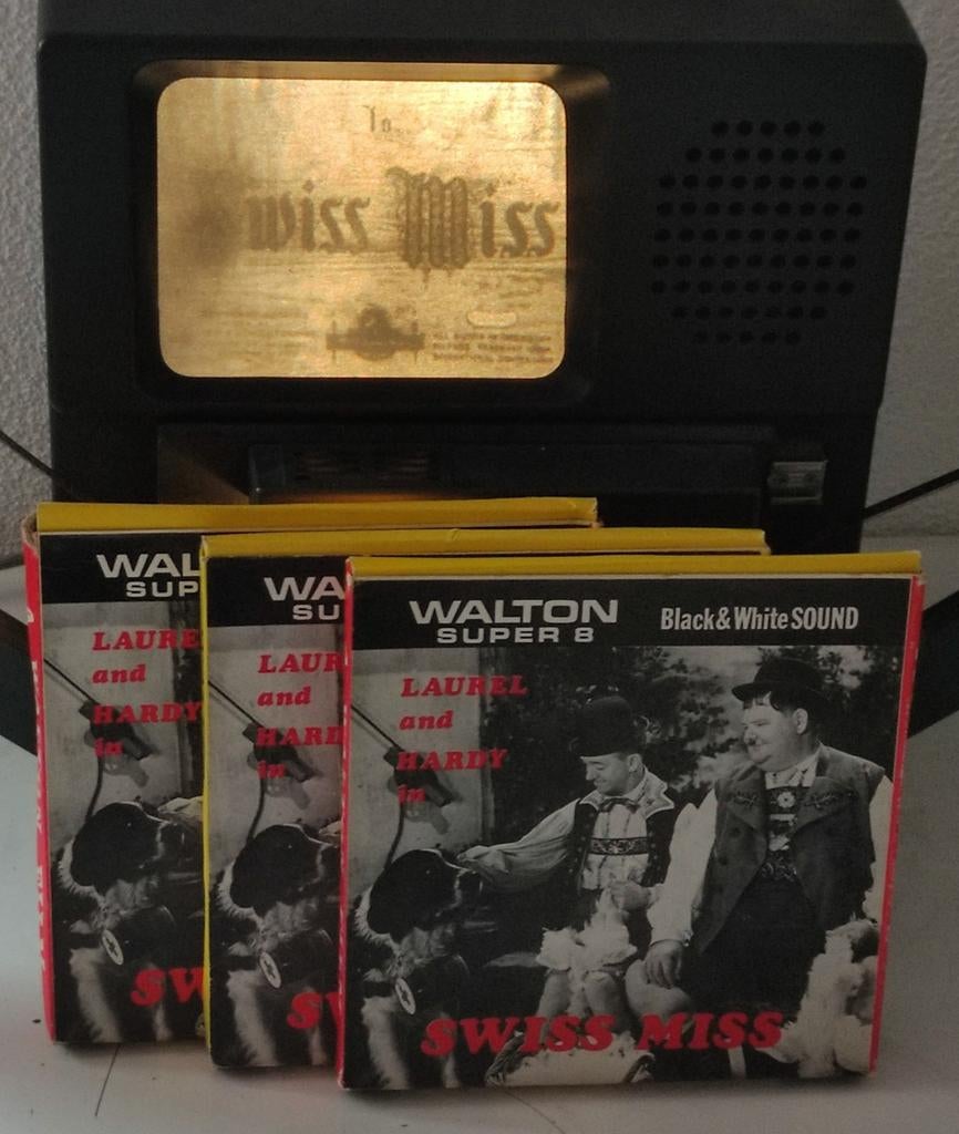 super 8 LAUREL & HARDY in SWISS MISS UITGEVER WALTON 3 x 120, Ophalen of Verzenden, 8mm film