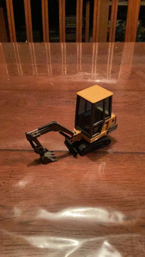 Jcb minigraver 1:32 Joal, Ophalen of Verzenden, Zo goed als nieuw, Overige typen, Overige merken