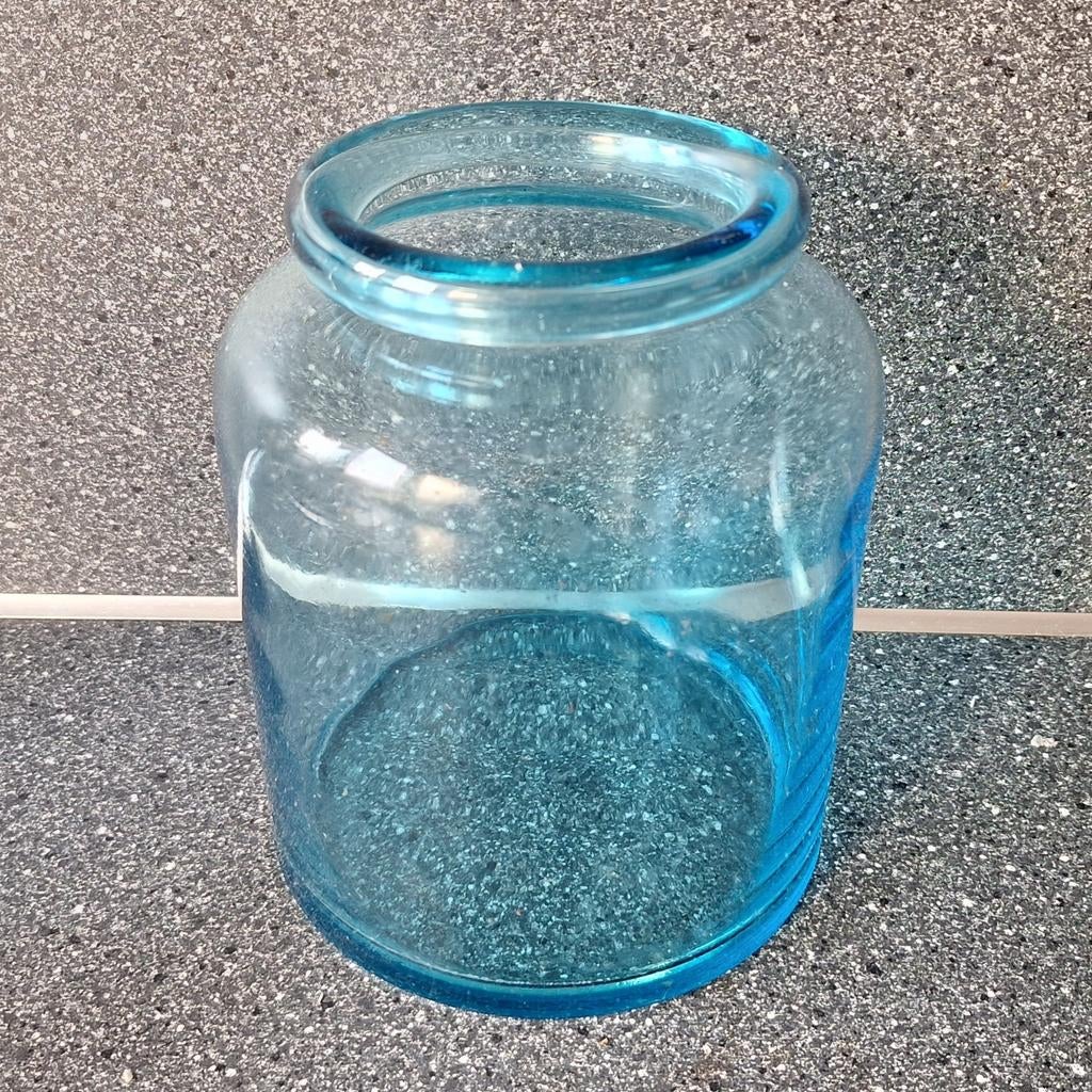 Aqua blauwe glazen vaas, Huis en Inrichting, Woonaccessoires | Vazen, Blauw, Ophalen of Verzenden, Minder dan 50 cm, Glas