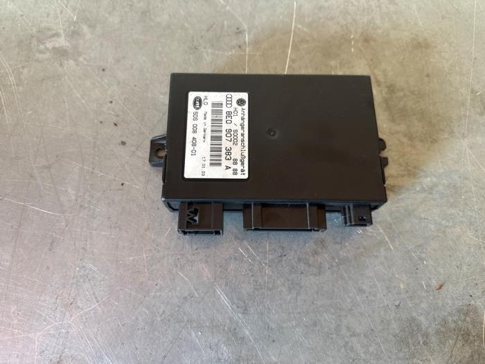 Trekhaak Module van een Volkswagen Touareg, Gebruikt, -, Volkswagen, -