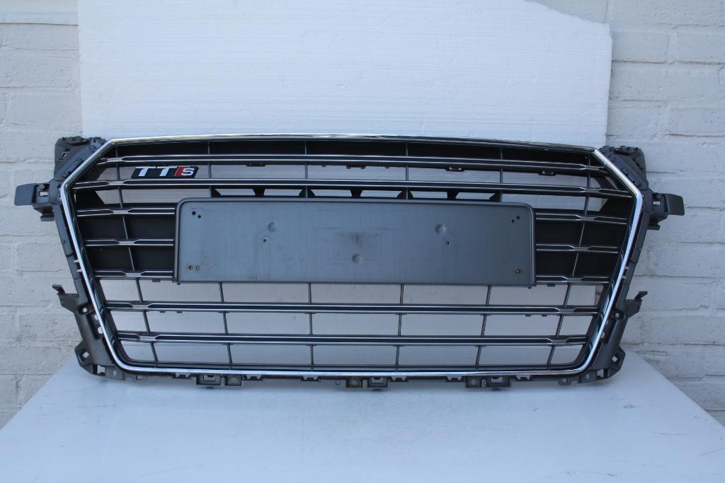 Grill Audi TT 8S TTS Origineel ! Mooi ! 2015, Auto-onderdelen, Ophalen of Verzenden, Gebruikt, Audi