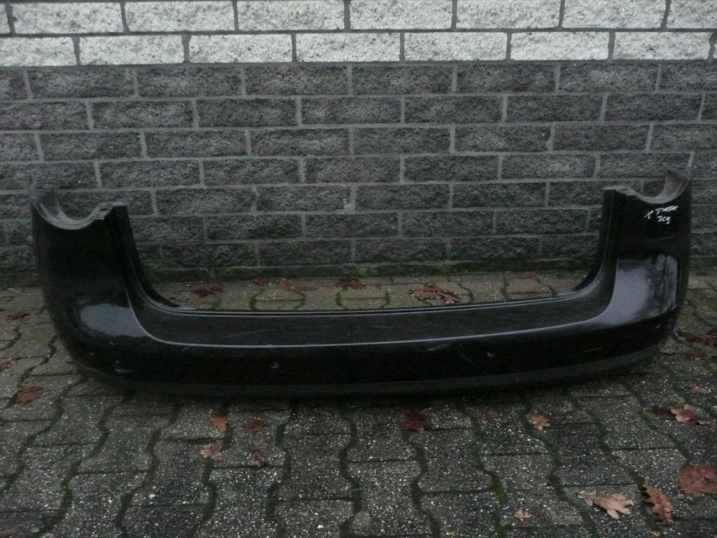 Volkswagen Passat 3C9 Bumper Achterbumper 3C9807421 PDC 4x, Auto-onderdelen, Gebruikt, Volkswagen, Ophalen of Verzenden, Achter