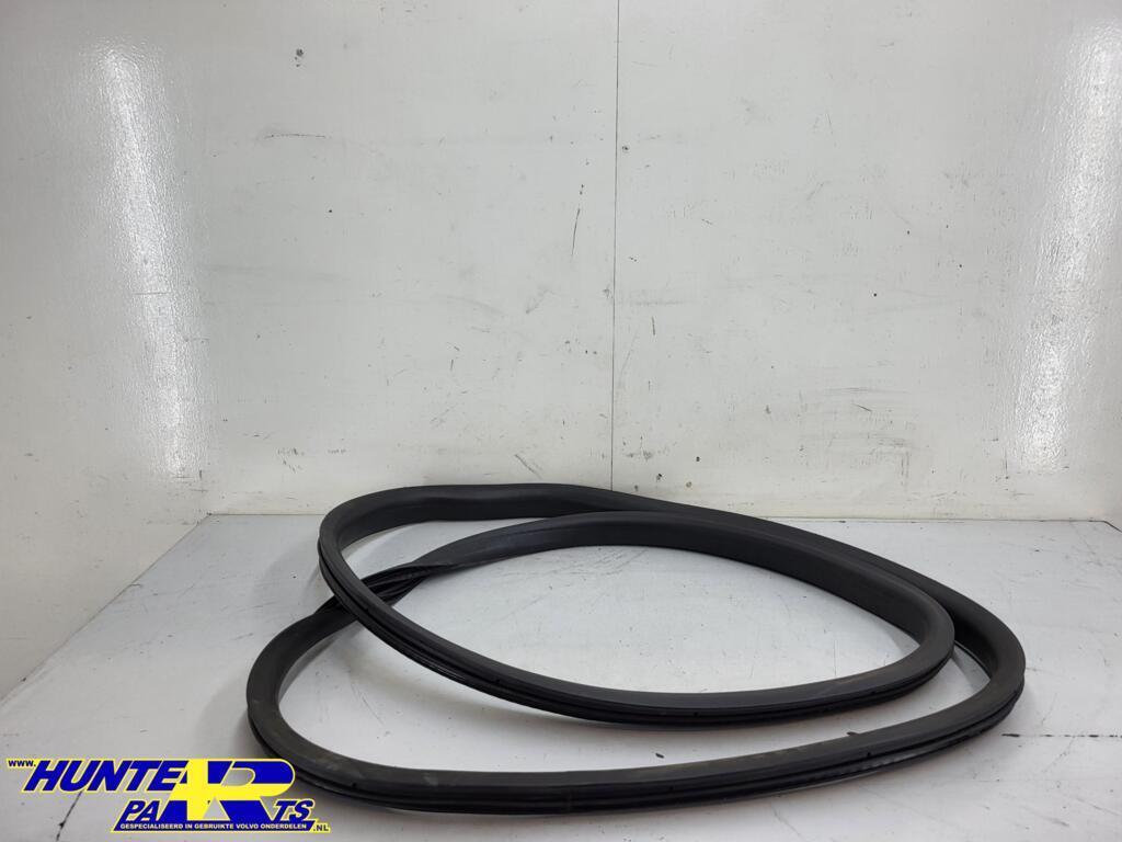 Deurrubber RV Volvo XC60 I ('08->) 31424324, Gebruikt, Ophalen of Verzenden, Volvo, Volvo