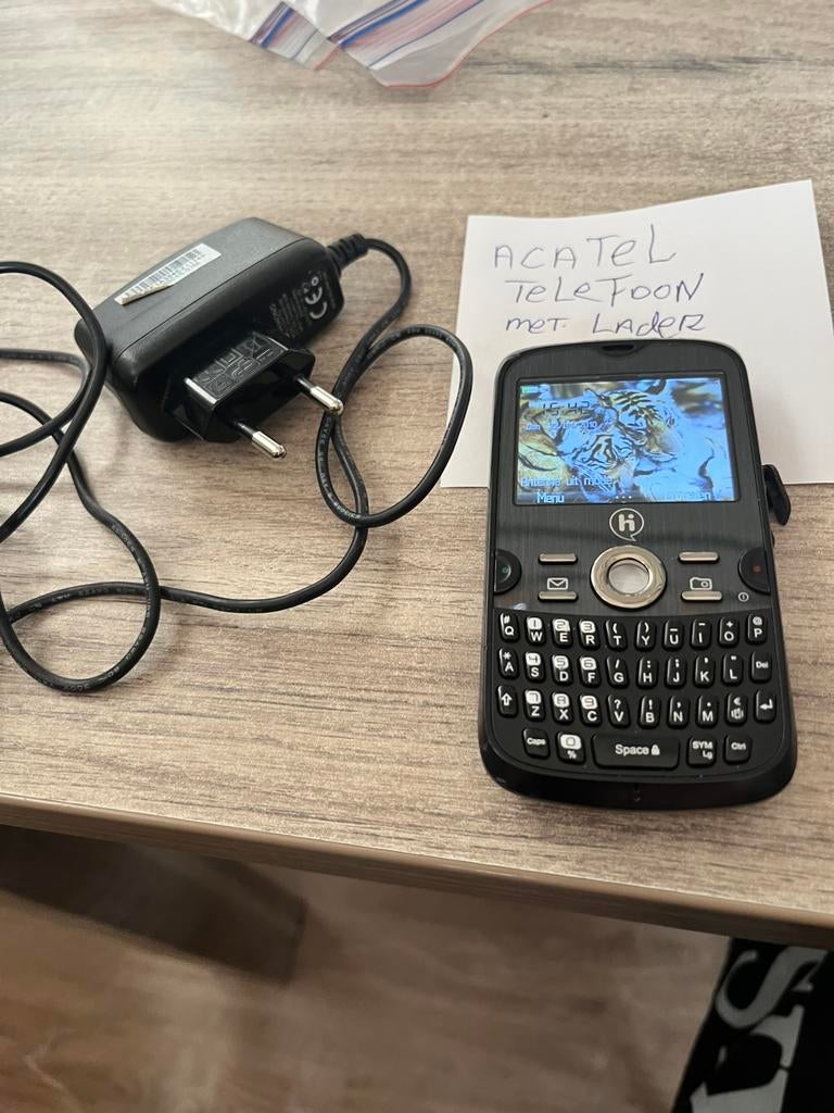 Acctel telefoon, Ophalen of Verzenden, Zo goed als nieuw