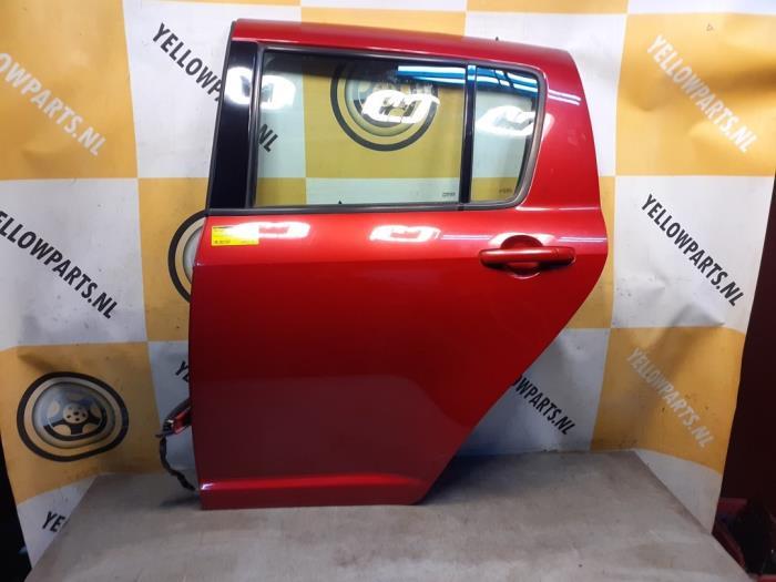 Portier 4Deurs links-achter van een Suzuki Swift (ZCK), Gebruikt, -, Deur, -