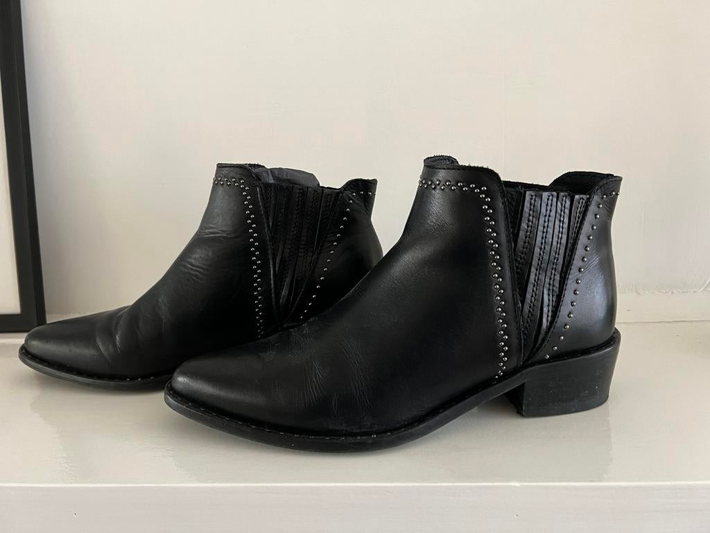 Ruby Tuesday zwarte laarsjes maat 37 zgan!, Kleding | Dames, Schoenen, Ophalen of Verzenden, Zo goed als nieuw, Zwart