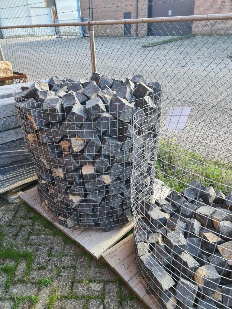 Basaltblok. Pers. Lasappa Rijplaat. Kolom boor/frees machine, Ophalen, Overige typen