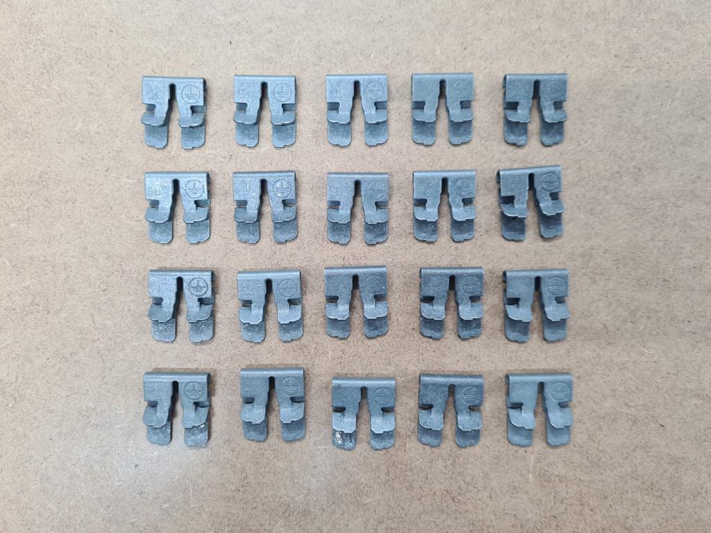 Esdec FlatFix Fusion Aardingsklem Clip 6mm2 ( 20 stuks ), Ophalen of Verzenden, Zo goed als nieuw