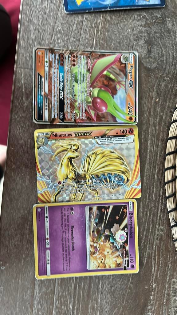 3 Pokémon kaarten, Ophalen, Zo goed als nieuw