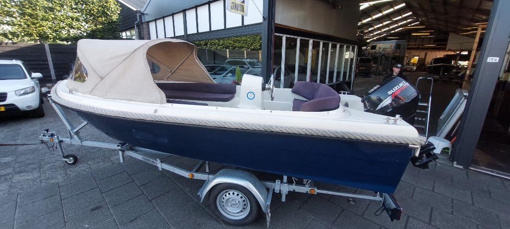 sloep 495 met 9.9 Suzuki te water 2017 en trailer van 2021, Watersport en Boten, Sloepen, Ophalen, Gebruikt, Buitenboordmotor