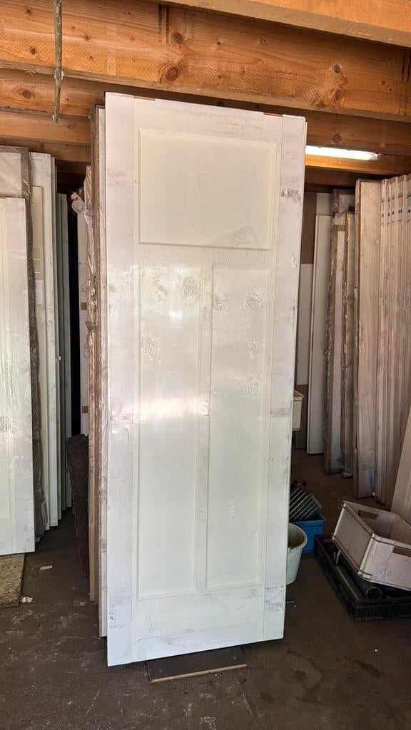 Verschillende opdek paneeldeuren 78x231.5 cm