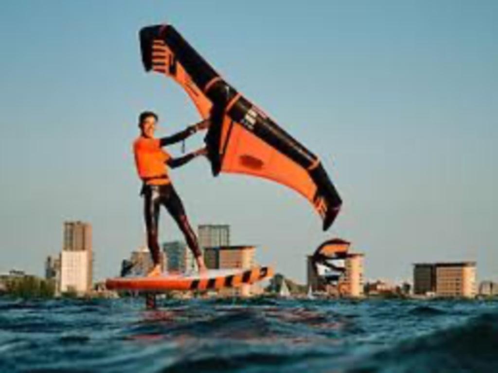 Wingsurf & Wingfoil beginners lessen vaste locatie in Almere, Ophalen, Nieuw, Overige