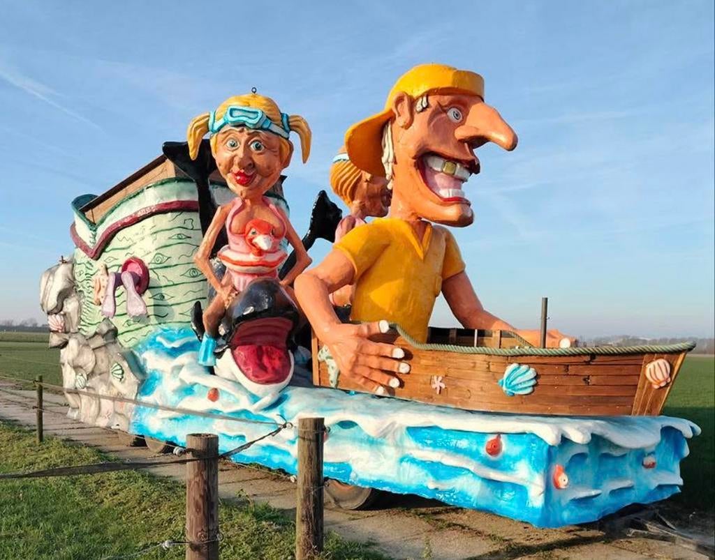 Mooie nieuwe carnavalswagen, Hobby en Vrije tijd, Feestartikelen | Verhuur, Ophalen, Nieuw