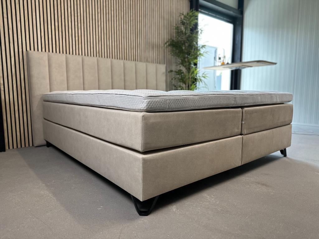 LUXE BOXSPRING + TOPPER RIVIERA POCKETVERING 180X200 BEIGE, Huis en Inrichting, Verzenden, Beige, 180 cm, 200 cm