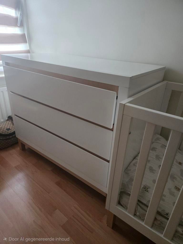 Babykamer set Bopita - commode, kast en bedje, Kinderen en Baby's, Kinderkamer | Complete kinderkamers, Ophalen of Verzenden, Zo goed als nieuw