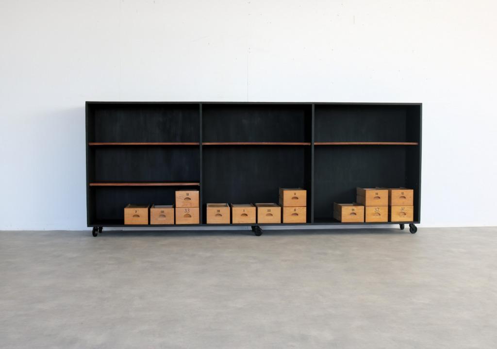 vintage werkbank | dressoir | schoolkast | jaren 60, Huis en Inrichting, Kasten | Dressoirs, Met plank(en), Gebruikt, ., 150 tot 200 cm