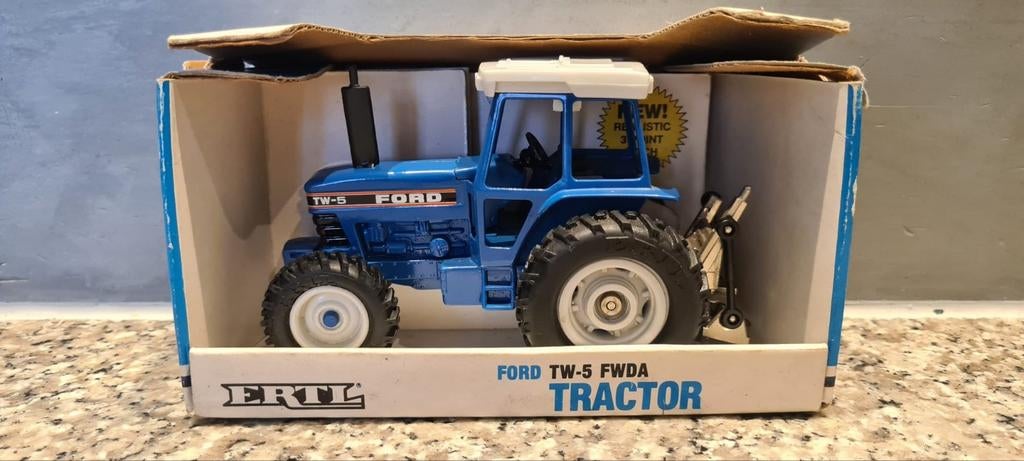 Ford TW-5 FWDA van ERTL, Ophalen of Verzenden, Zo goed als nieuw, Tractor of Landbouw, ERTL