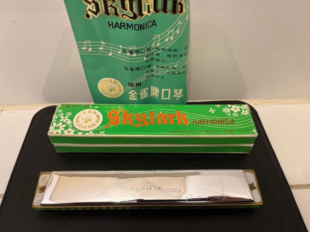 Skylark Harmonica Made in China Mondharmonica, Ophalen of Verzenden, Zo goed als nieuw, Met koffer of doosje