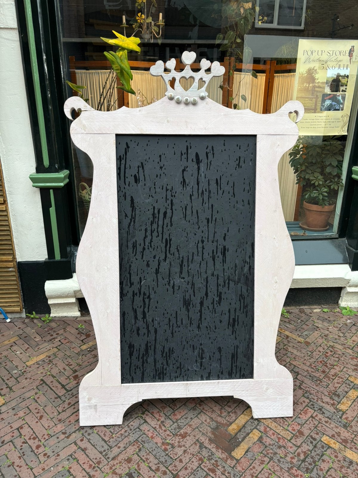 Groor reclamebord, Ophalen