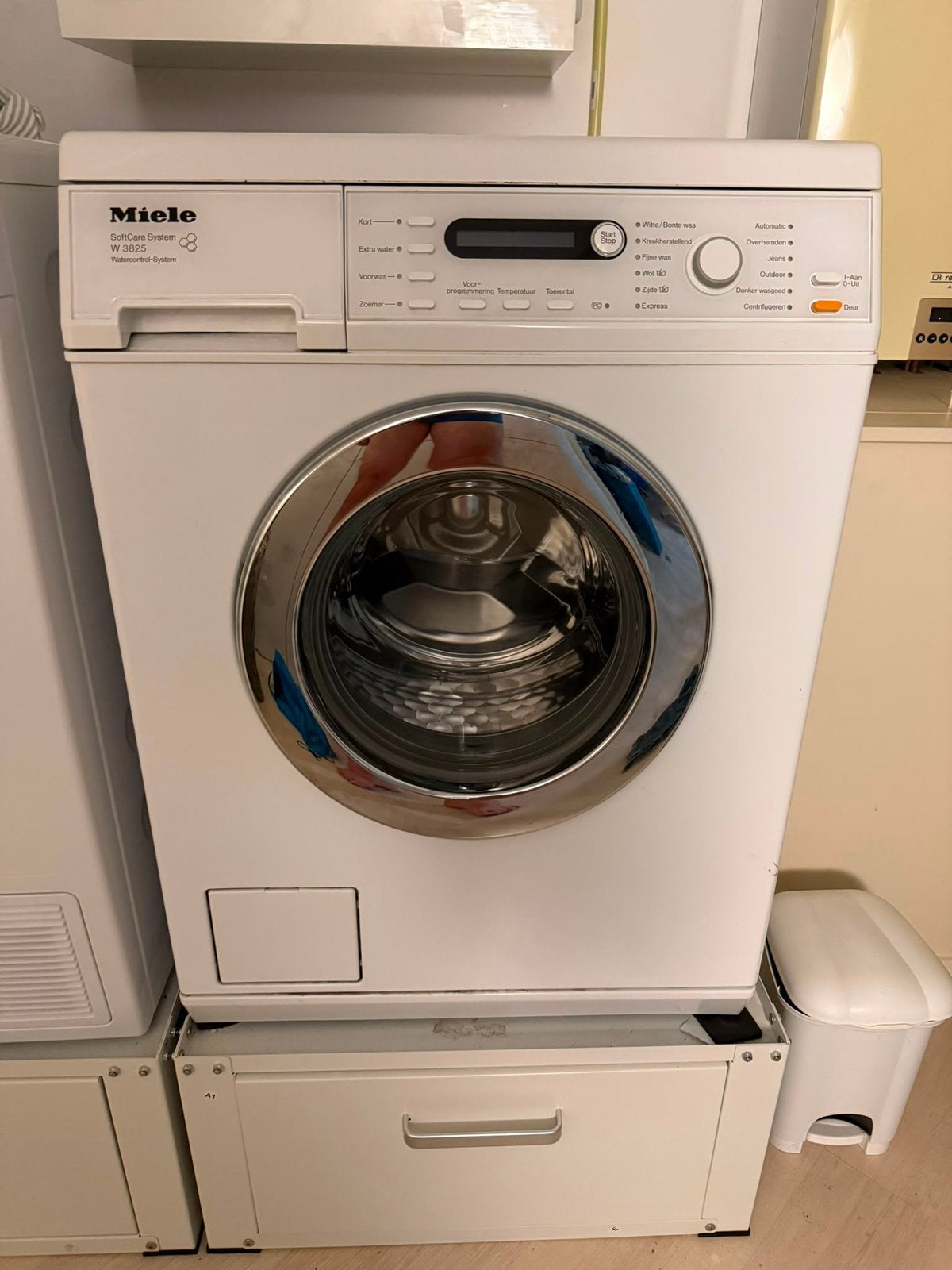 Miele wasmachine W3825, Ophalen, Gebruikt, 1600 toeren of meer, Minder dan 85 cm