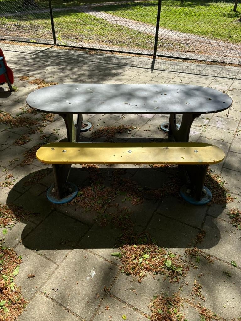Stevige picknickbank, ideaal voor kinderopvang, Kinderpicknicktafel, Overige materialen, Gebruikt, Ophalen of Verzenden