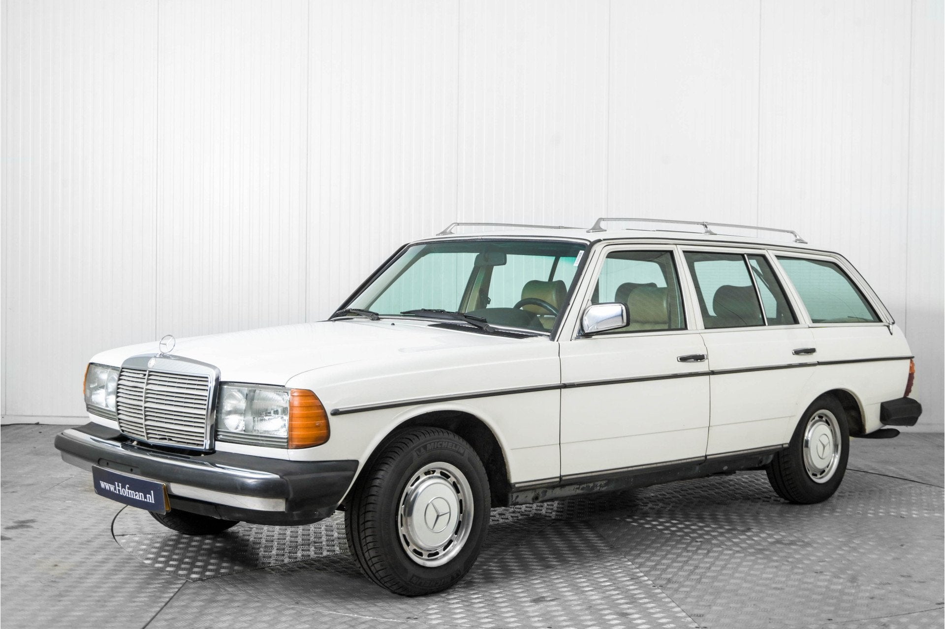 Mercedes-Benz 300TDT Turbo combi (W123) (bj 1983, automaat), Automaat, Achterwielaandrijving, Gebruikt, 82 pk