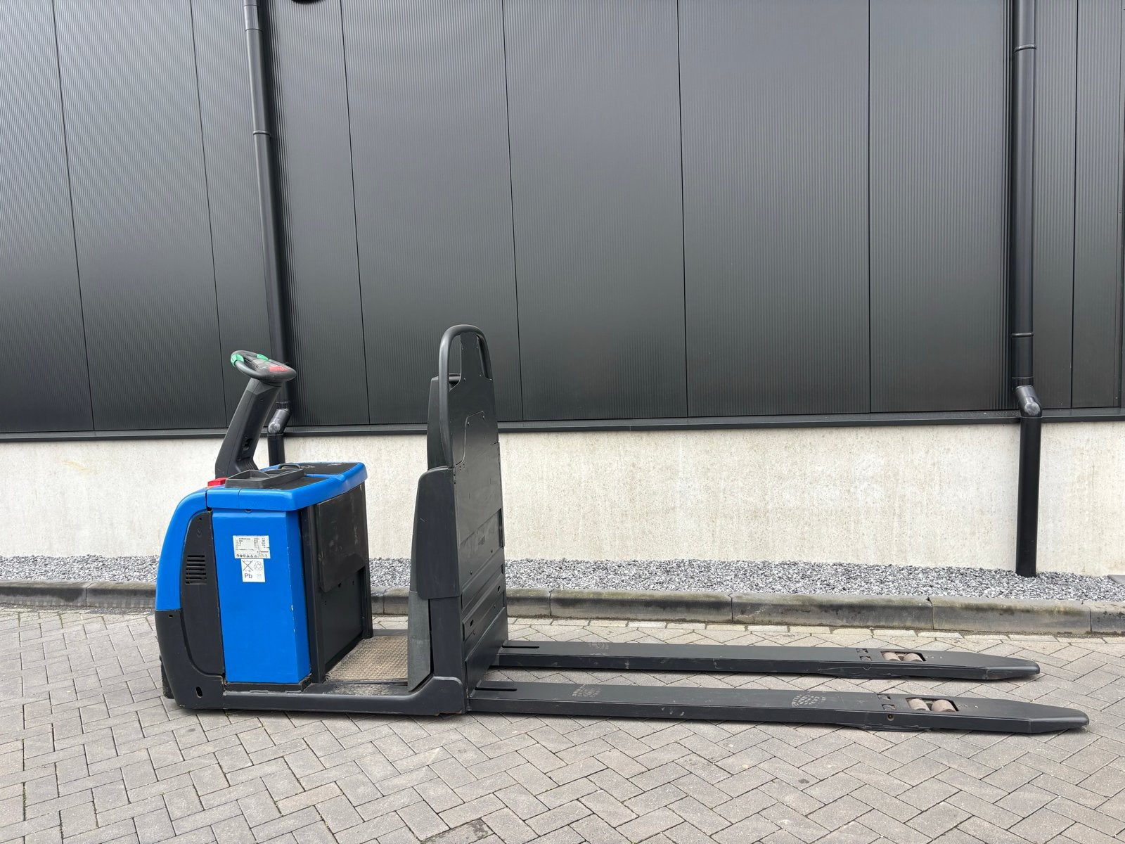 Jungheinrich ECE 225 XL Palletwagen - 2500 kg hefvermogen, Doe-het-zelf en Verbouw, Palletwagens en Pompwagens, Ophalen of Verzenden