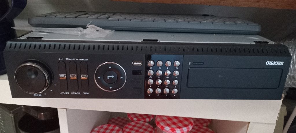 SECPRO 16 kanaals stand alone beveiligings DVR, Ophalen, Gebruikt