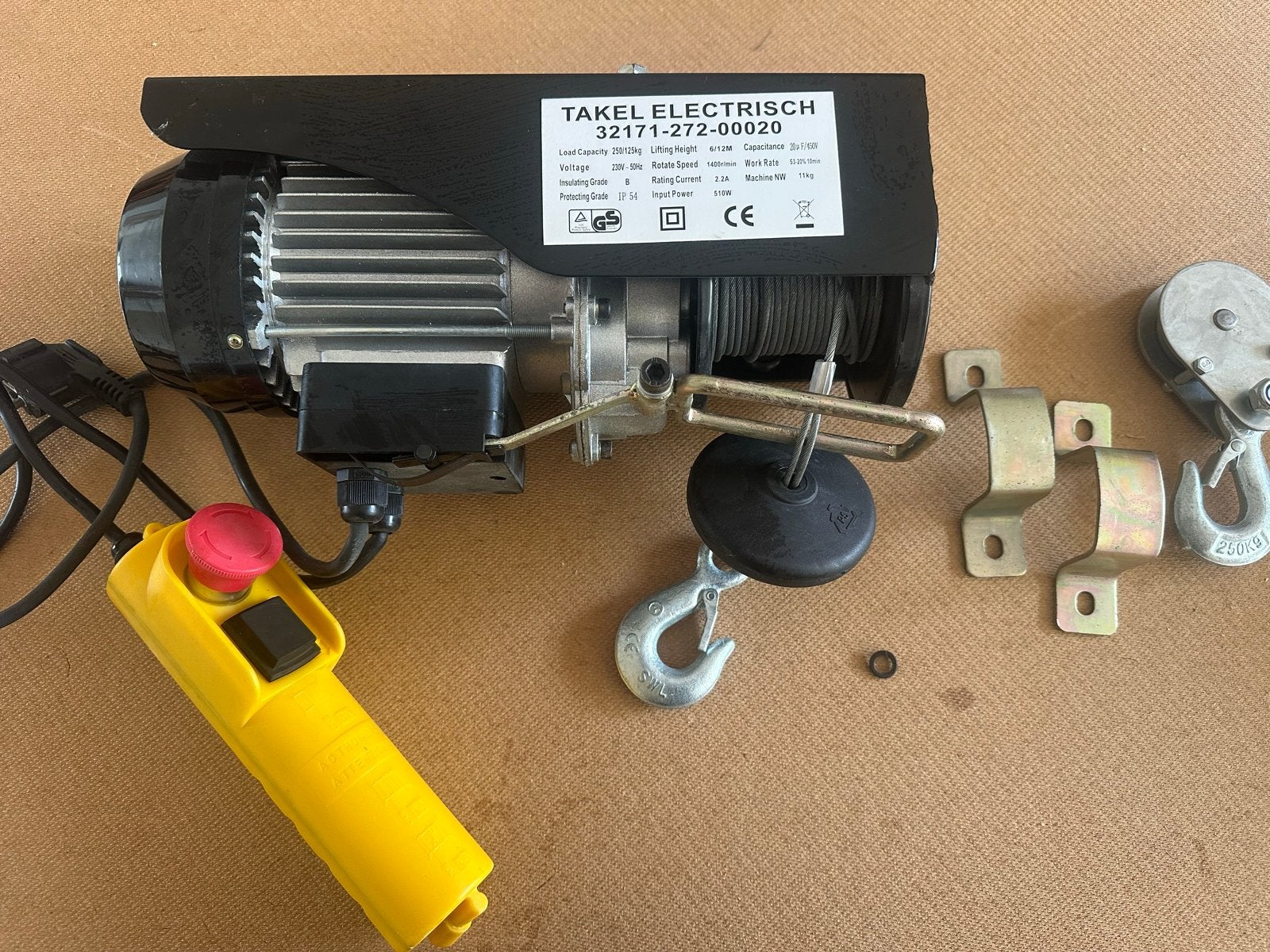 Elektrische Takel 250/125kg - Nieuwstaat, Ophalen, Zo goed als nieuw, Elektrisch