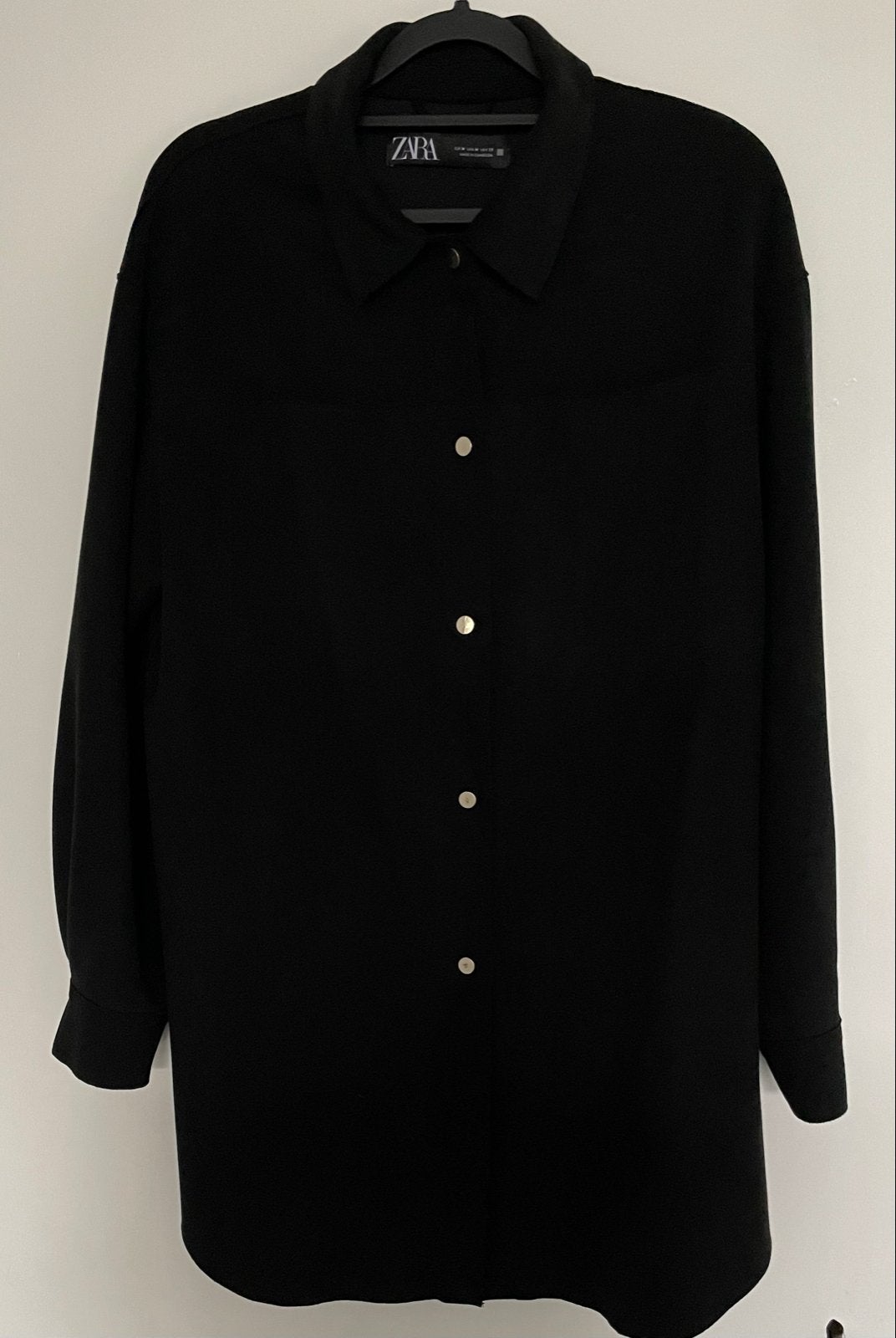 Zwarte suède blouse van Zara - Maat M, Ophalen of Verzenden, Zo goed als nieuw, Maat 38/40 (M), Zwart