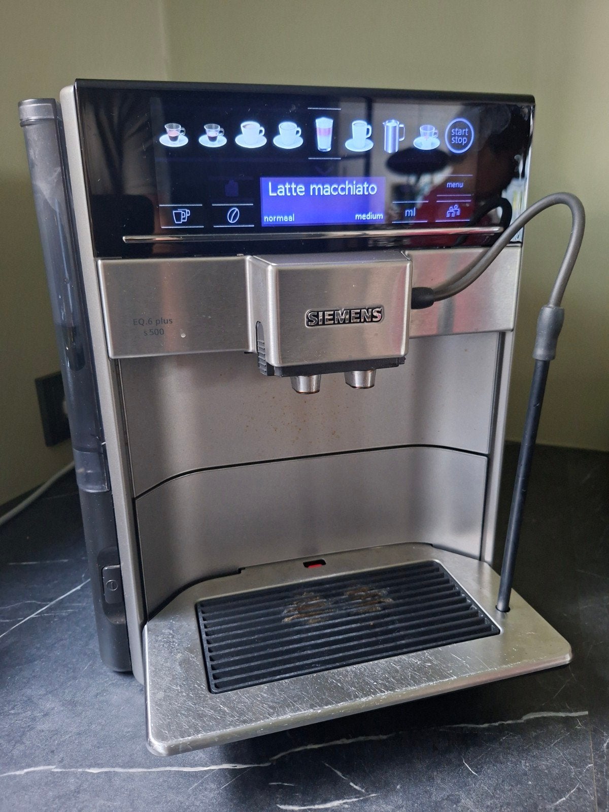 Siemens EQ 6 plus s500 volautomatische koffiemachine, Witgoed en Apparatuur, Koffiezetapparaten, Ophalen, Afneembaar waterreservoir