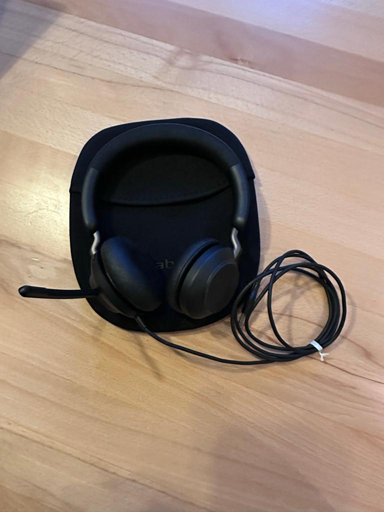 Ongebruikt Jabra Evolve2 40 USB-A Headset met microfoon, Audio, Tv en Foto, Koptelefoons, Ophalen of Verzenden, Nieuw, Op oor (supra aural)