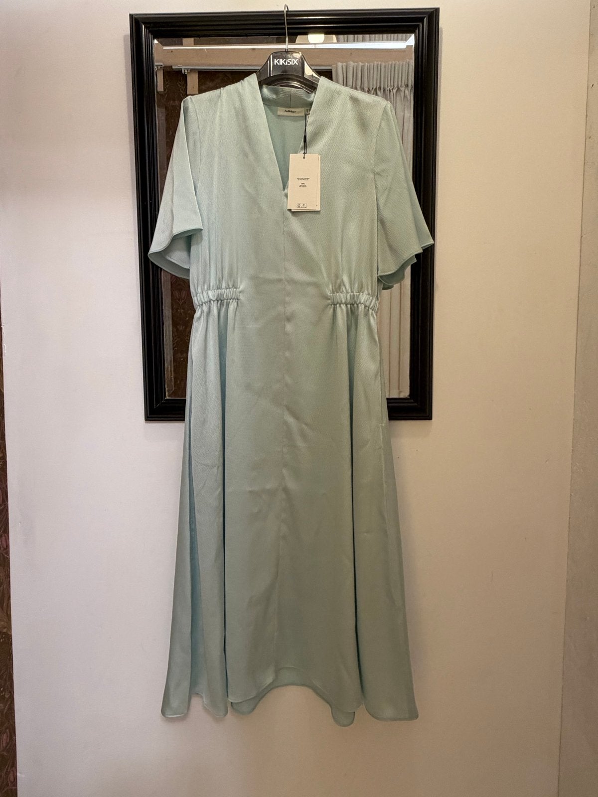Flatteuze jurk in mintkleur, nieuw van Inwear maat 38, Kleding | Dames, Jurken, Maat 38/40 (M), Verzenden, Nieuw, Knielengte
