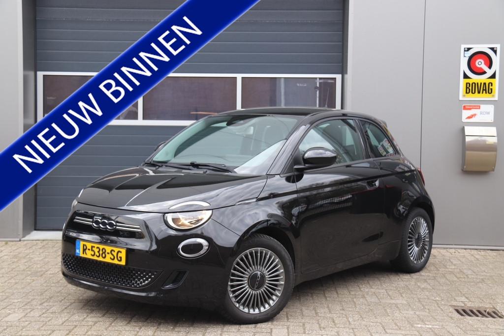 Fiat 500 Passion 42 kWh, Cruise, Navi (bj 2021, automaat), Auto's, Fiat, Stof, 4 stoelen, Zwart, 1265 kg