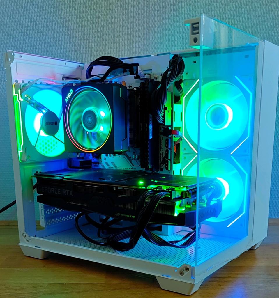 Gloednieuwe Rtx 2080 Super, Ryzen 7,  1+ tb opslag gaming pc, Ophalen, Zelfgebouwde PC, AMD Ryzen, 1.128TB