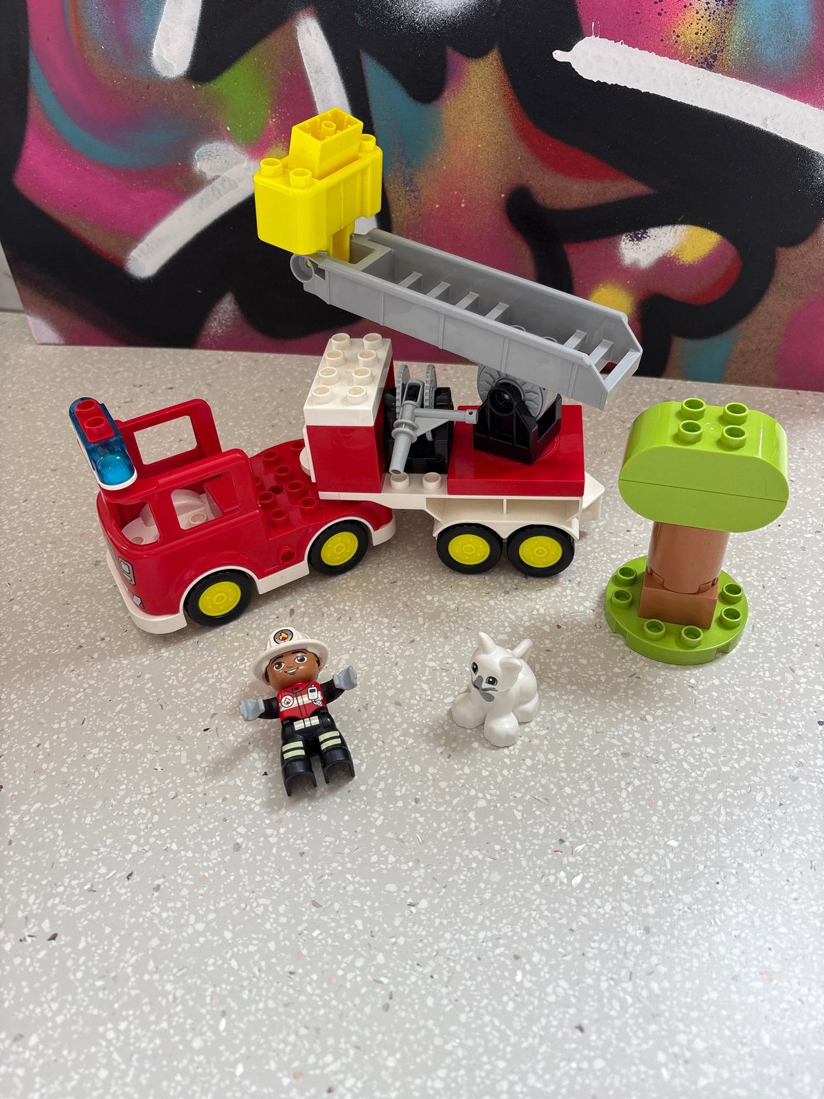 LEGO Duplo Brandweerwagen met Brandweerman en Kat, Ophalen of Verzenden, Zo goed als nieuw, Overige merken