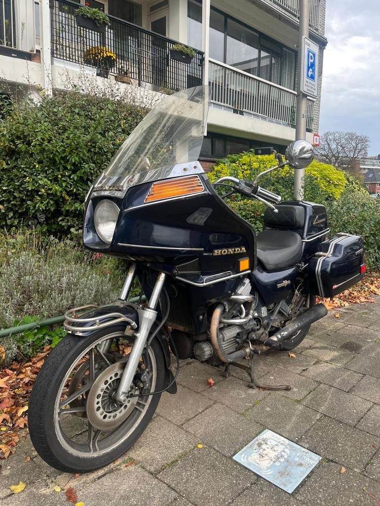 Honda GL650 silverwing, Motoren, 2 cilinders, Meer dan 35 kW, Toermotor, 650 cc