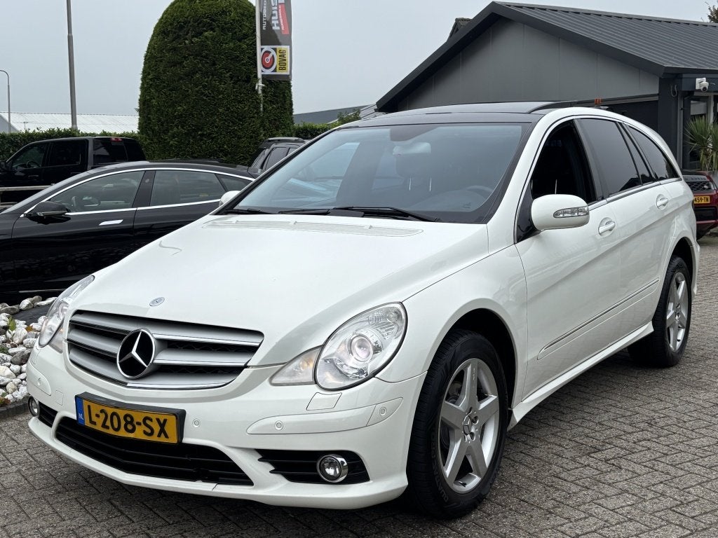 Mercedes-benz R-klasse R500 4Matic AMG 2006 BTW 7-Persoons Y, Auto's, Automaat, Verwarmde buitenspiegels, 138 €/maand, Wit