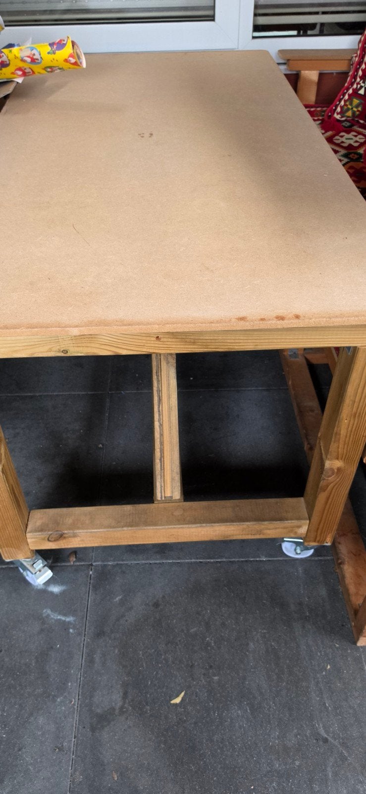 Stevige werktafel op wielen - ideaal voor klussen, Gebruikt, 100 tot 150 cm, Robuust, functioneel, Rechthoekig
