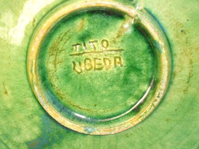 Tito Ubeda groen aardewerk wandbord, Antiek en Kunst, Ophalen of Verzenden