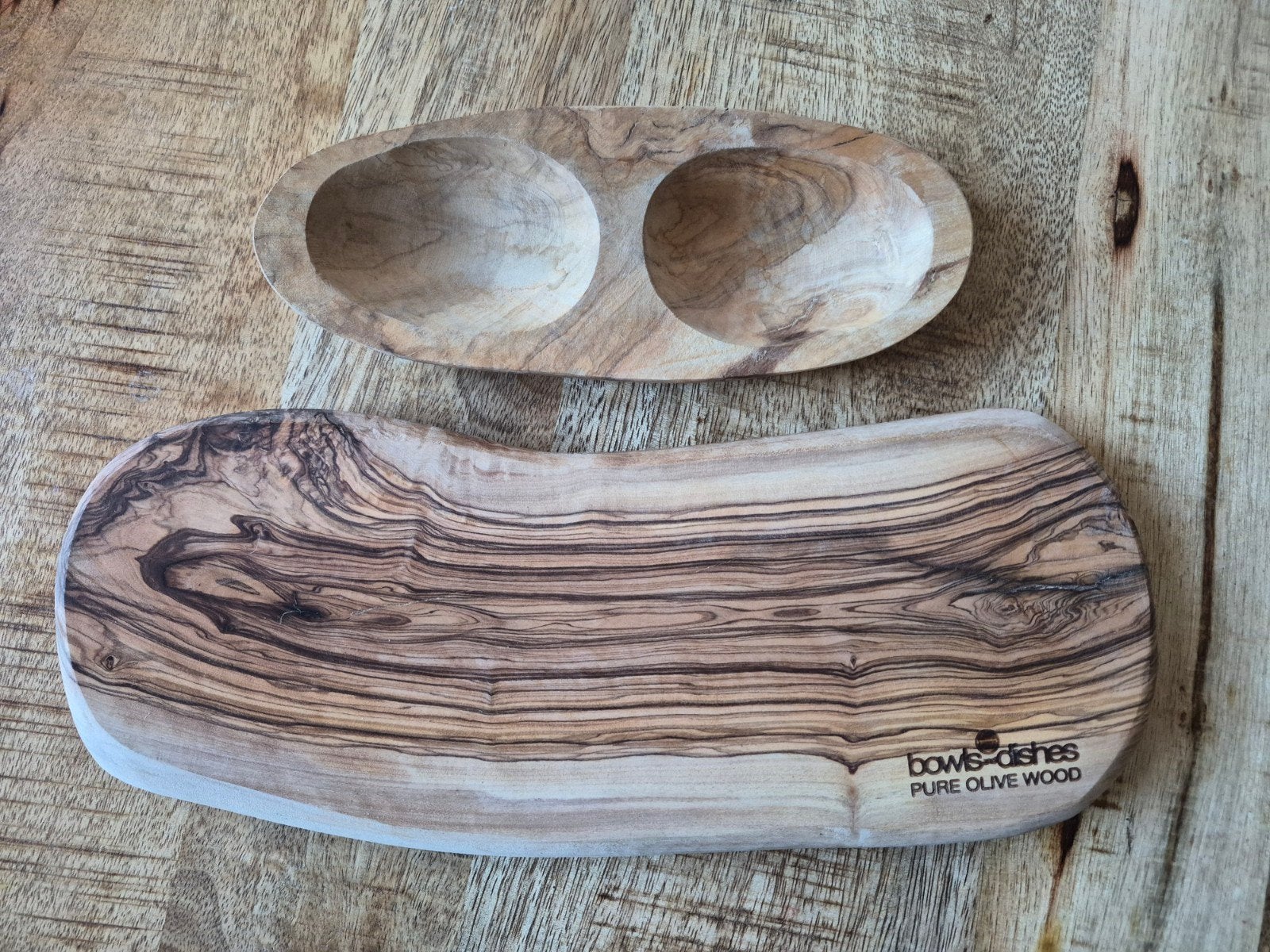 Bowls-Dishes Olijfhouten borrelplank en schaaltje, Hout, Snij-/serveerplank, Nieuw, Ophalen of Verzenden