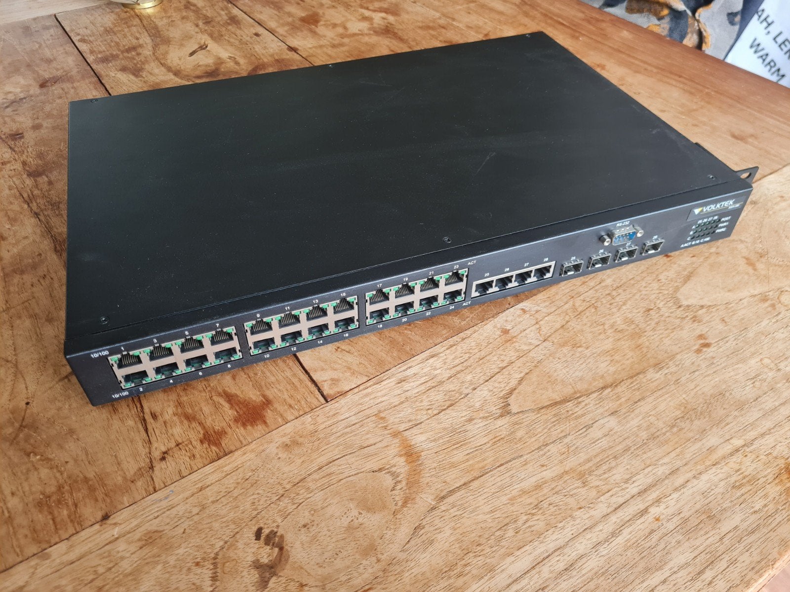 Volktek NSH-580 Switch - 28 poorten, zie ook andere swit, Ophalen of Verzenden
