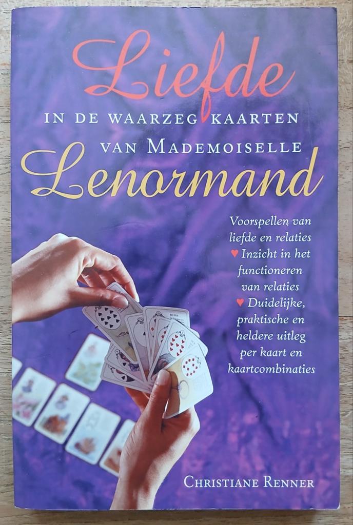Christiane Renner, Liefde in de Waarzegkaarten van Lenormand, Ophalen of Verzenden, Gelezen