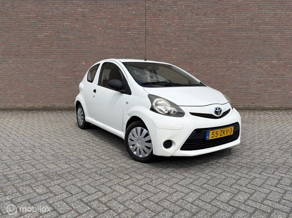 Toyota Aygo 1.0 VVT-i Access NAP / APK, Auto's, Voorwielaandrijving, Euro 5, Stof, Gebruikt