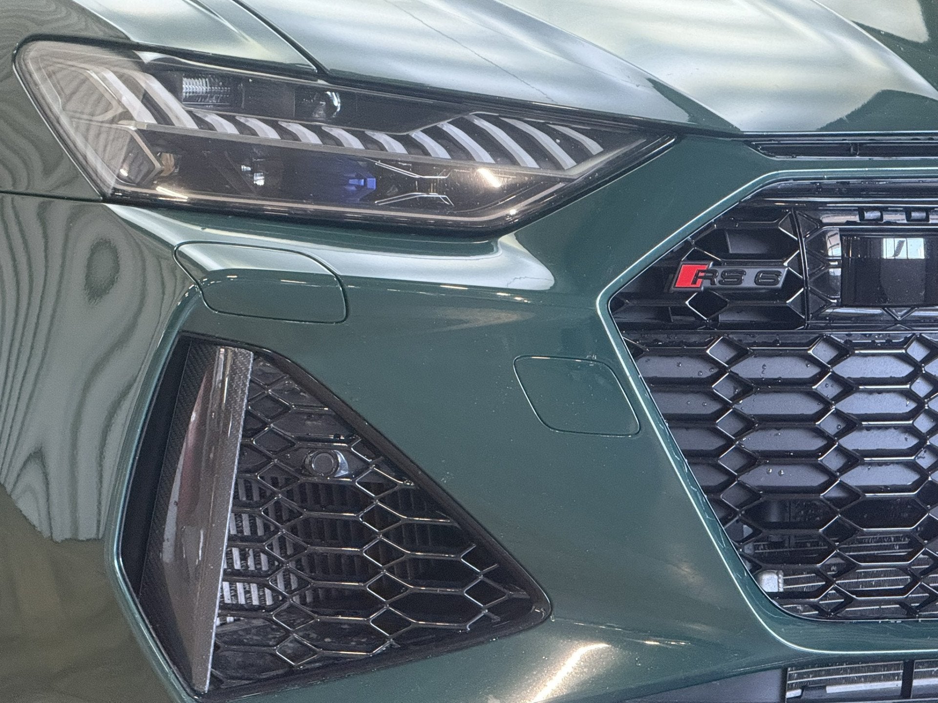 Audi RS6 ///Sport C8 / Carbon / Ceramic / Goodwood Green / B, Auto's, Audi, Automaat, Gebruikt, RS6, Vierwielaandrijving