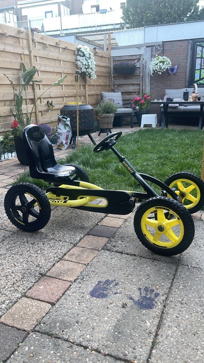 Foto 3 van BERG Biky Loopfiets Zwart/Geel - Zo goed als nieuw