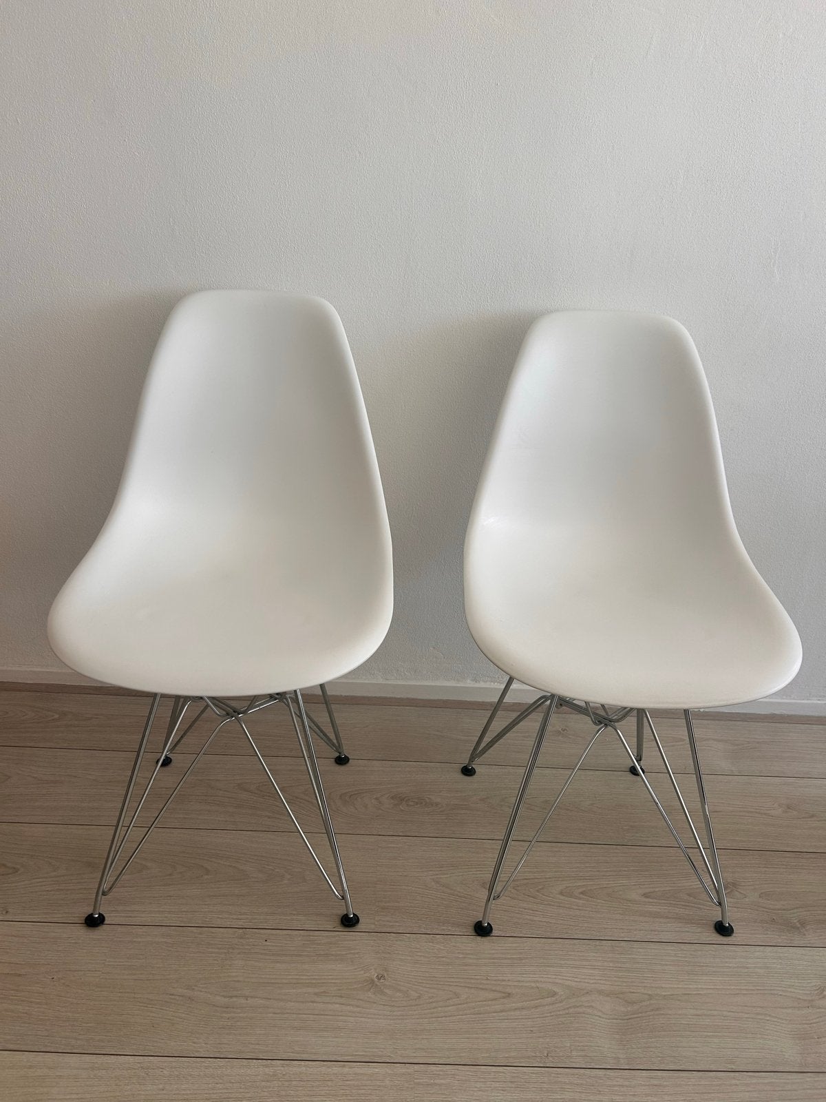 Vitra Eames look-a-like stoelen (2 stuks), Ophalen, Kunststof, Gebruikt, Twee